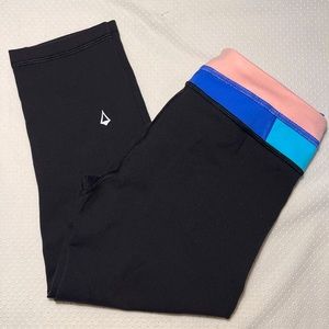 IVIVVA by Lululemon Size 12 Black Leggings Colorful Multicolor Waistband.